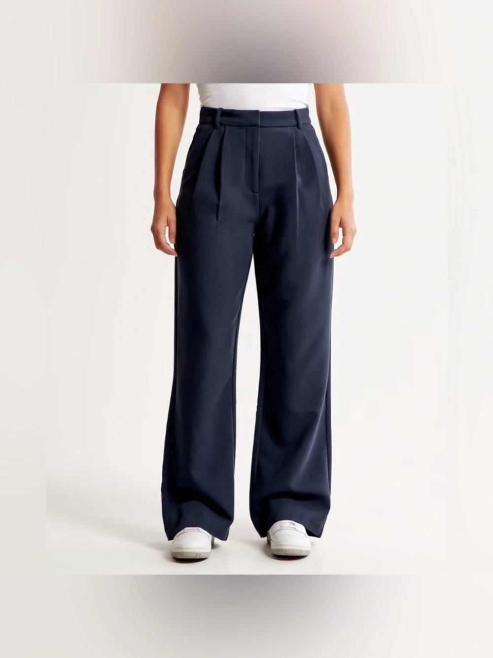 Abercrombie & Fitch Sloane Tailored wide leg Pant in Navy size 31/12